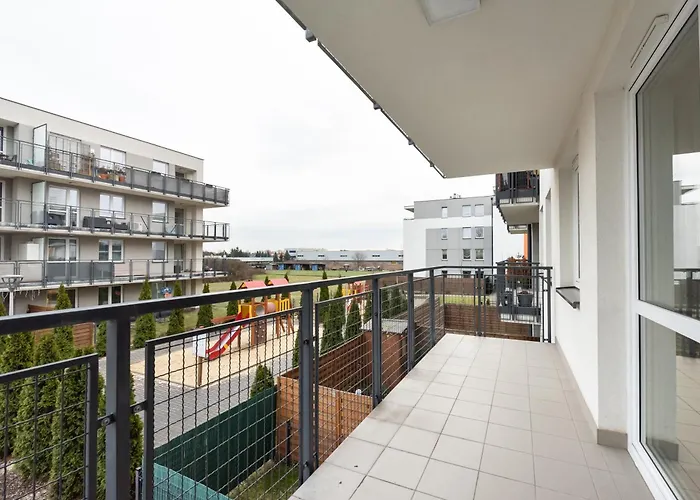 Daniszewska Cosy By Bookinghost *